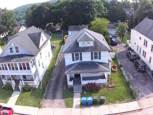 44 Convent Ave, Norwich, CT, 06360-4717 | Card Image