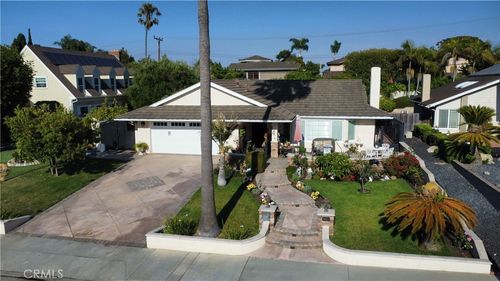 18822 Lister Ln, Huntington Beach, CA, 92646-1910 | Card Image