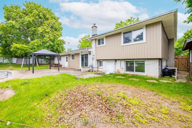 1761 Daleview Cres, House other with 4 bedrooms, 2 bathrooms and 8 parking in Cambridge ON | Image 46