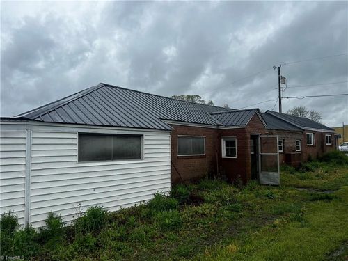 1164 E Memorial Hwy, Harmony, NC, 28634-9293 | Card Image