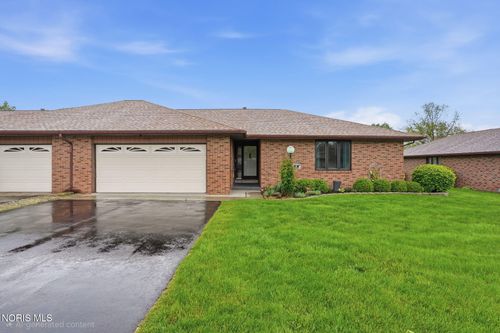 1807 Pebblestone Dr, Findlay, OH, 45840-7309 | Card Image