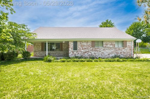 5444 Mary Ann Ct, Grand Blanc, MI, 48439-4325 | Card Image