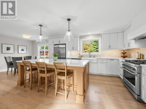 47 Centennial Avenue, East Gwillimbury (Holland Landing), ON, L9N1H1 | Card Image