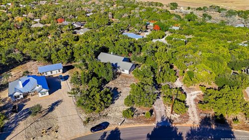 1095 Stallion Springs Dr, Fischer, TX, 78623-1827 | Card Image