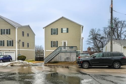 a-318 Crescent St, Fall River, MA, 02720-4200 | Card Image