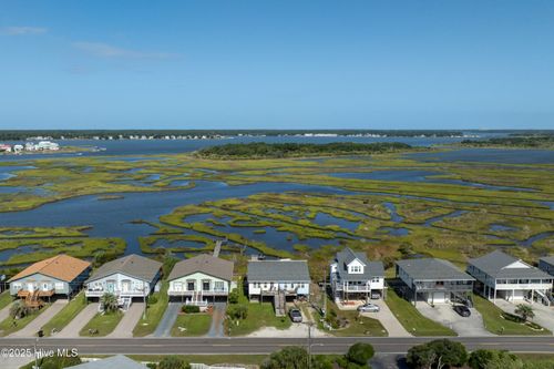 1909 New River Inlet Rd, N Topsail Beach, NC, 28460-9267 | Card Image