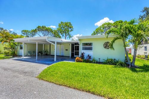 90-3522 Silver Pine Ct, SARASOTA, FL, 34231-8246 | Card Image