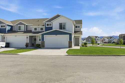 1388 E 380 S, Hyrum, UT, 84319-6717 | Card Image