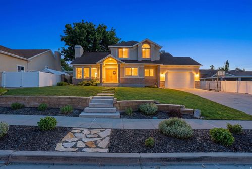 104 E Clear Creek Dr, Sandy, UT, 84070-5249 | Card Image