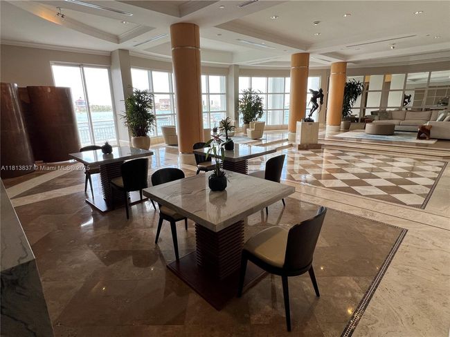 APT-4505 - 848 Brickell Key Dr, Condo with 3 bedrooms, 4 bathrooms and null parking in Miami FL | Image 50