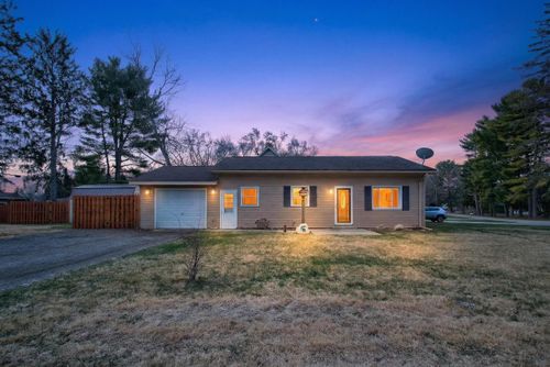 5121 Sunset Dr, Jackson, MI, 49203-5630 | Card Image