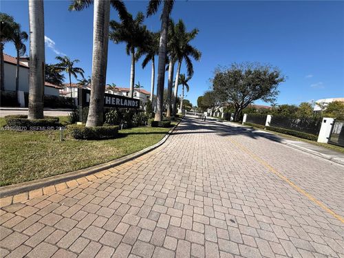 11531 Nw 79th Ln, Doral, FL, 33178-1417 | Card Image