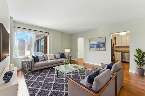 apt-608-22 Chestnut Pl, Brookline, MA, 02445-7589 | Card Image