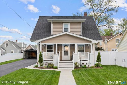 227 Larrabee St, East Hartford, CT, 06108-2738 | Card Image