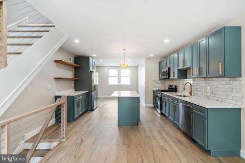 7705 Pickering Ave, PHILADELPHIA, PA, 19150-1417 | Card Image