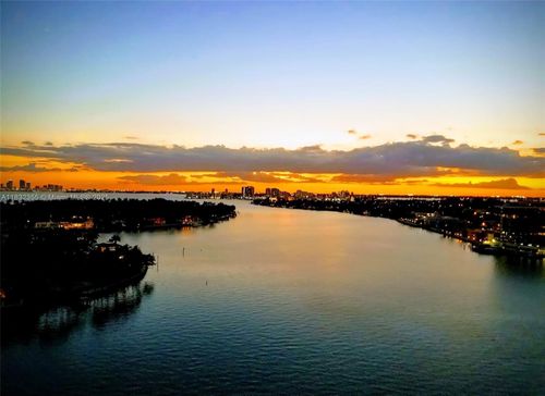 phh-6770 Indian Creek Dr, Miami Beach, FL, 33141-5716 | Card Image