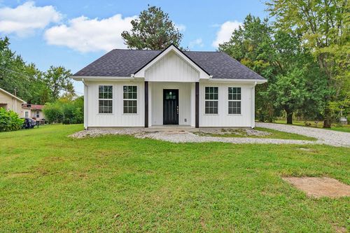 303 Clark Ave, Jamestown, TN, 38556-3813 | Card Image
