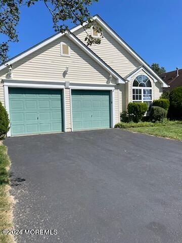 Brenton Ln, Toms River, NJ 08755