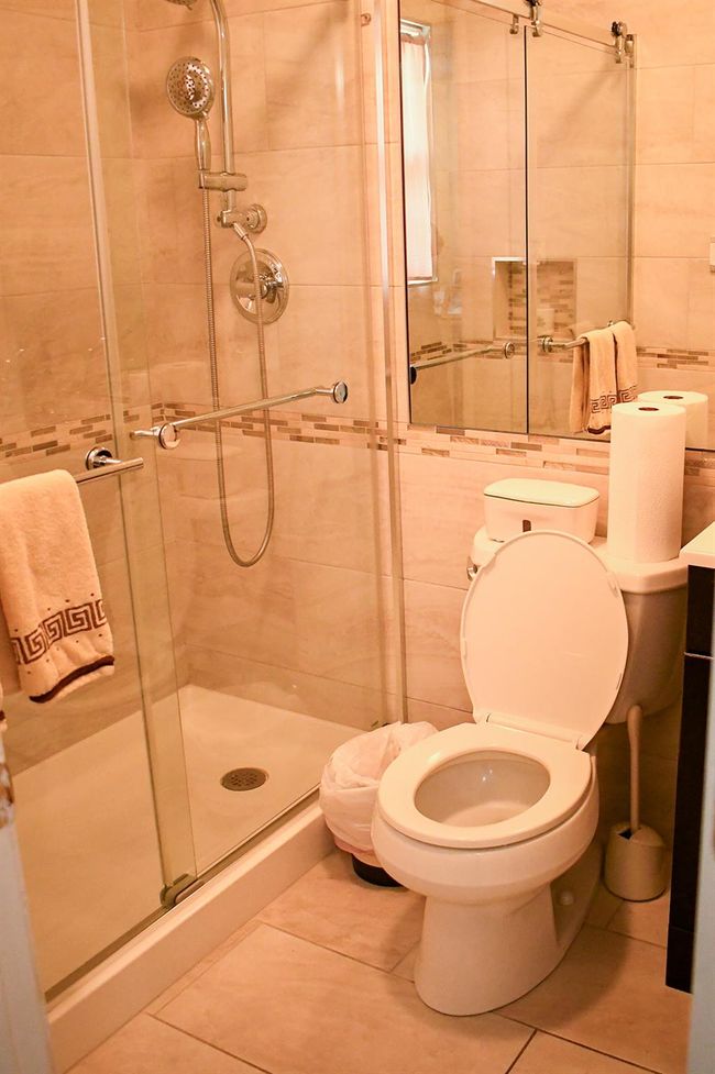 340 Bixley Heath, House other with 3 bedrooms, 2 bathrooms and null parking in Lynbrook NY | Image 6