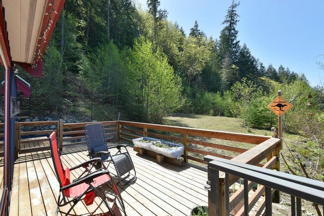 5280 Cecil Hill Road, House other with 3 bedrooms, 2 bathrooms and 4 parking in Madeira Park BC | Image 3