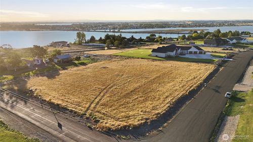 9538 Morgan Rd Ne, Moses Lake, WA, 98837-9447 | Card Image