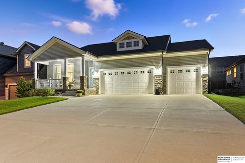 8210 N 173rd St, Bennington, NE, 68007-5808 | Card Image