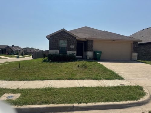 326 Ariel Ln, Wilmer, TX, 75172-1403 | Card Image