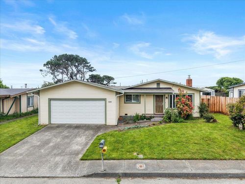 1430 Whitmire Ave, McKinleyville, CA, 95519-3849 | Card Image