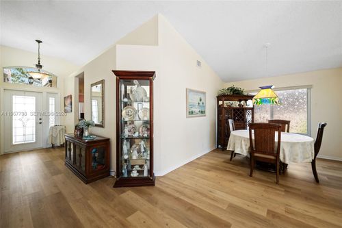 372 Nw 45th Ter, Deerfield Beach, FL, 33442-9362 | Card Image