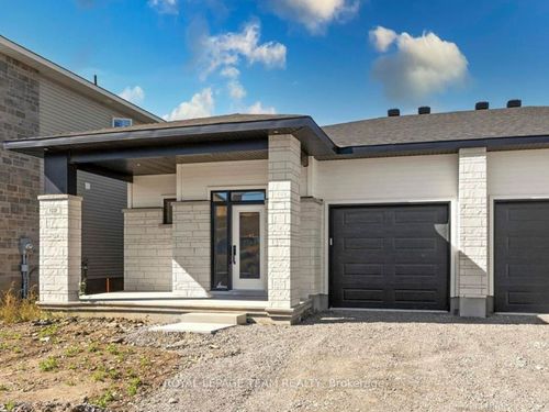 1035 Moore Street, Brockville, ON, K6V7N1 | Card Image