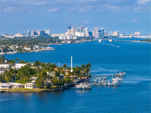 7932 Flagler Ct, West Palm Beach, FL, 33405-5041 | Card Image