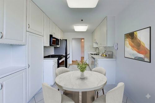 303-6411 Lincoln Avenue, Morton Grove, IL, 60053 | Card Image