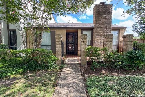 3828 Barrington St, San Antonio, TX, 78217-4168 | Card Image