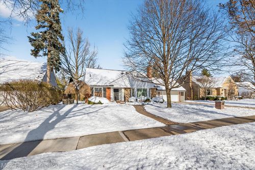 1509 Yorkshire Rd, Birmingham, MI, 48009-7417 | Card Image