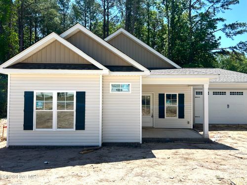 1749 Walnut Run Dr, Deep Run, NC, 28525-9498 | Card Image