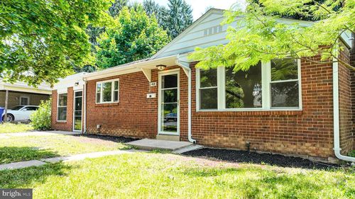 408 Clinton Rd, HARRISBURG, PA, 17109-2017 | Card Image
