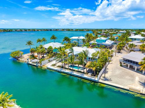 17042 Starfish Ln W, Sugarloaf Key, FL, 33042-3621 | Card Image