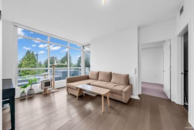 310 - 5189 Cambie St, Condo with 2 bedrooms, 2 bathrooms and 1 parking in Vancouver BC | Image 2