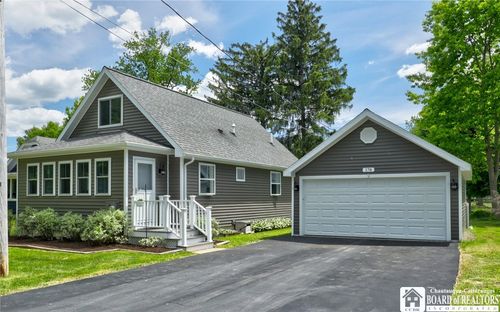 178 Front St, Lakewood, NY, 14750-1458 | Card Image