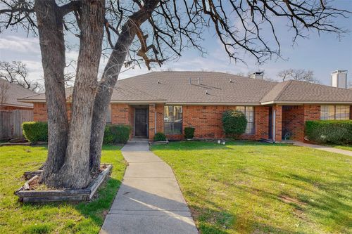 1904 N Irving Heights Dr, Irving, TX, 75061-5153 | Card Image