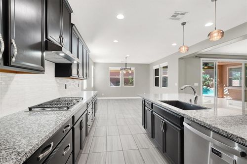 6513 Towerstone St, North Las Vegas, NV, 89084-2556 | Card Image