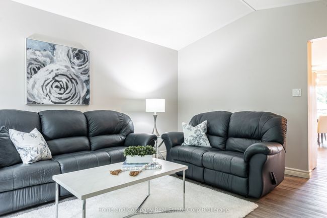 114 Killoran Cres, House other with 3 bedrooms, 2 bathrooms and 4 parking in Stratford ON | Image 5