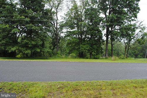 1229 Geronimo Dr, AUBURN, PA, 17922-9245 | Card Image