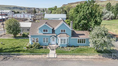 145 Sw Cooper St, Washtucna, WA, 99371-9519 | Card Image