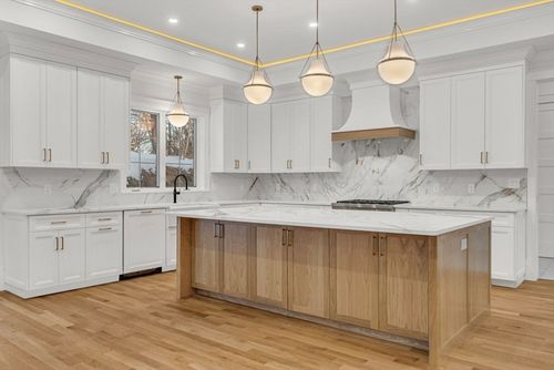 213 Sandy Valley Rd, Dedham, MA, 02026 | Card Image