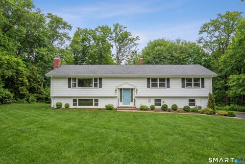 22 Newman Dr, Easton, CT, 06612-1915 | Card Image