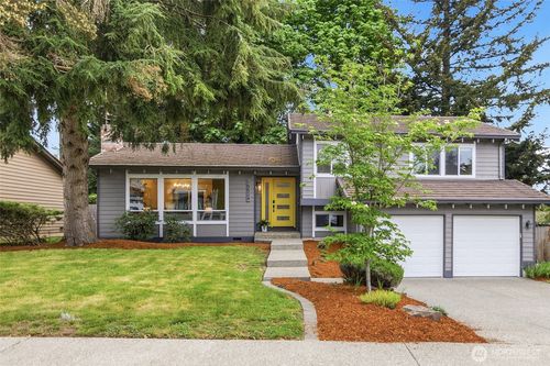 15524 Se 179th St, Renton, WA, 98058-9041 | Card Image