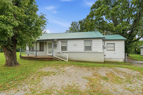 611 S Maryland Avenue, Claremore, OK, 74017 | Card Image