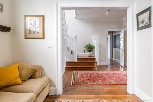 2 S Pine Ave, Albany, NY, 12208-2213 | Card Image