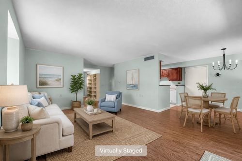 h-18 Beals Cove Rd, Hingham, MA, 02043-2347 | Card Image